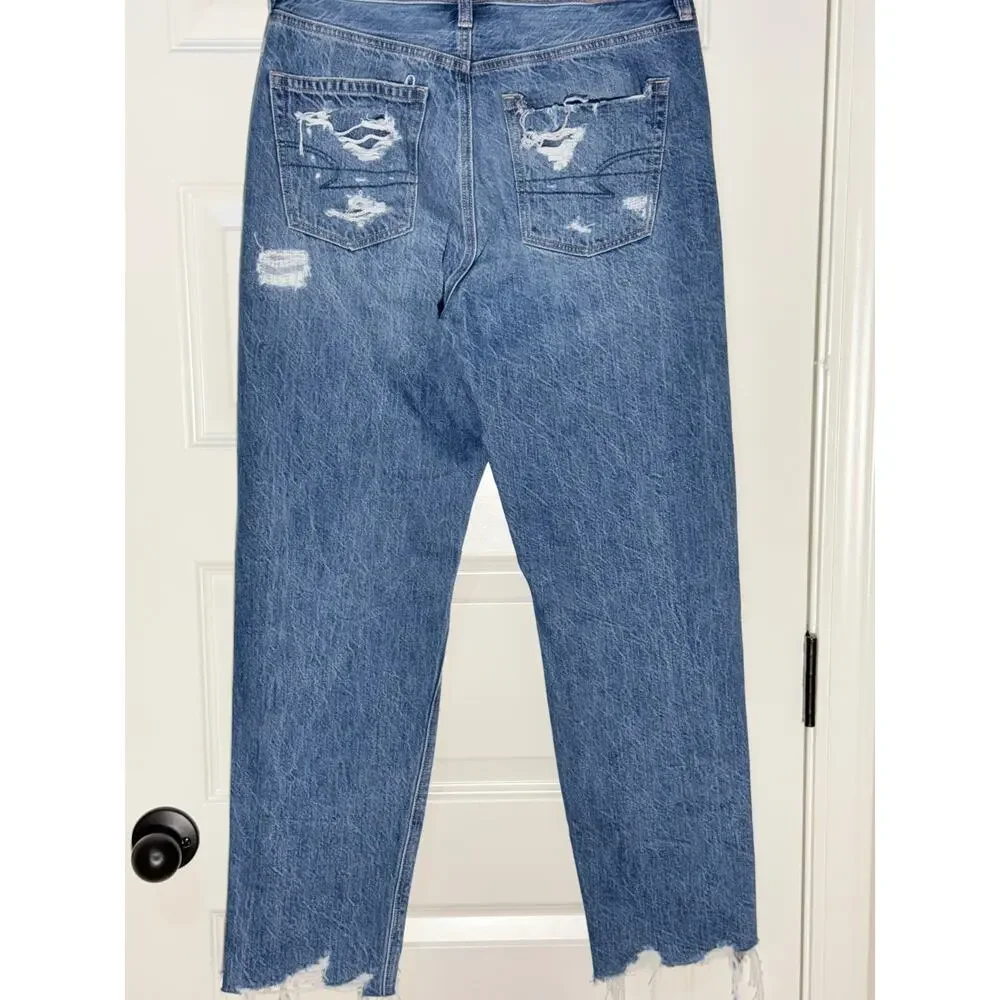 American Eagle Outfitters Mom Straight Jean, Women's Size 4 Regular